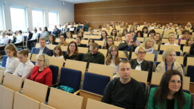 laureaci konkursów przedmiotowych, ich nauczyciele i rodzice w sali A1 UP w Krakowie