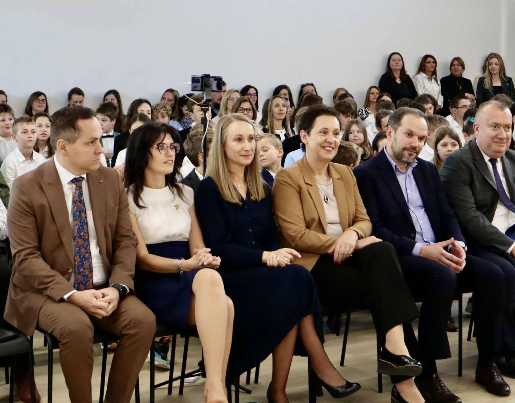 Nadanie imion Samorządowemu Przedszkolu nr 31 oraz Szkole Podstawowej nr 13