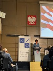 Pani Lucyna  Gajda Dyrektor Generalny Małopolskiego Urzędu Wojewódzkiego