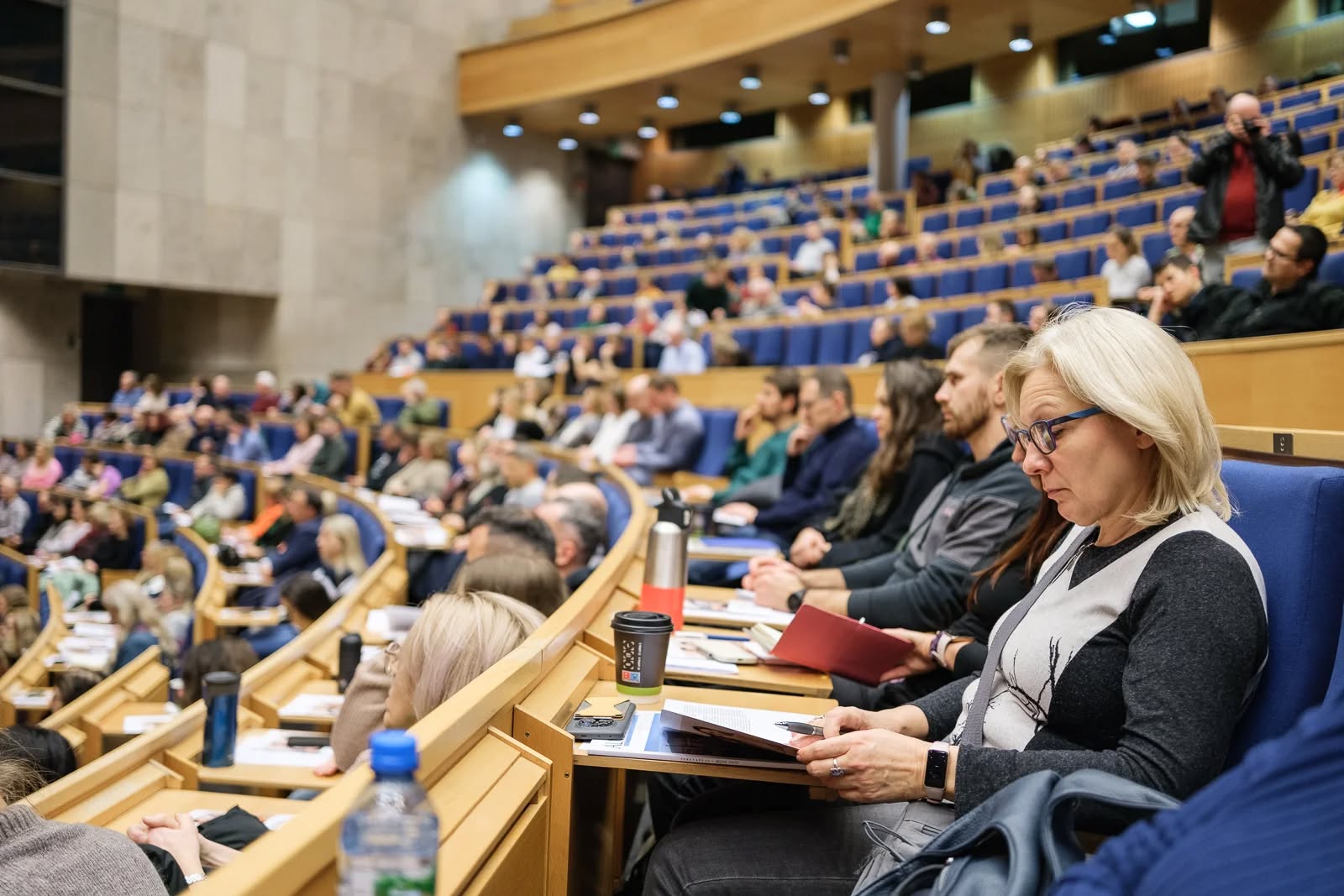 Debata „Gdy zamiast dzwonka zabrzmi syrena. Jak przygotować dzieci w domu i szkole na zagrożenia i sytuacje kryzysowe”