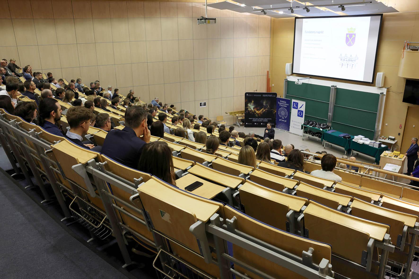 Uroczystości wręczenia zaświadczeń Laureatom wojewódzkich konkursów przedmiotowych i tematycznych